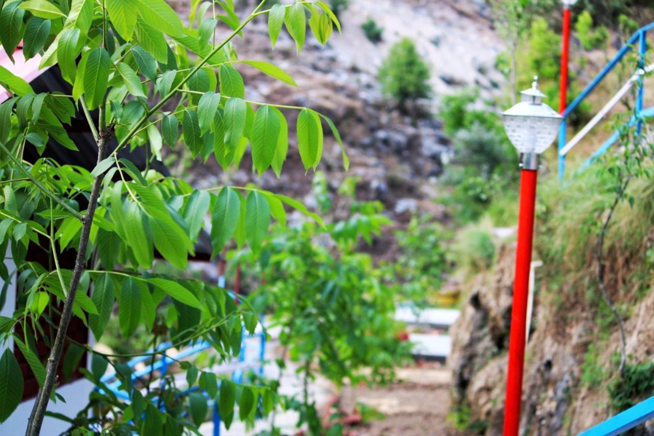 The Stream Side Hostel Mussoorie Ngoại thất bức ảnh